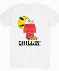 Peanuts Snoopy Chillin’ Halloween Style T Shirt